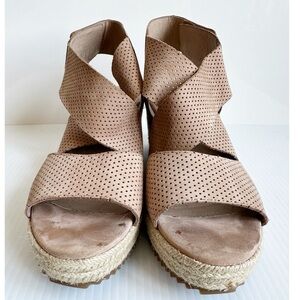 Eileen Fisher Willow Espadrille Wedge Sandals Perforated Leather Size 9 Tan